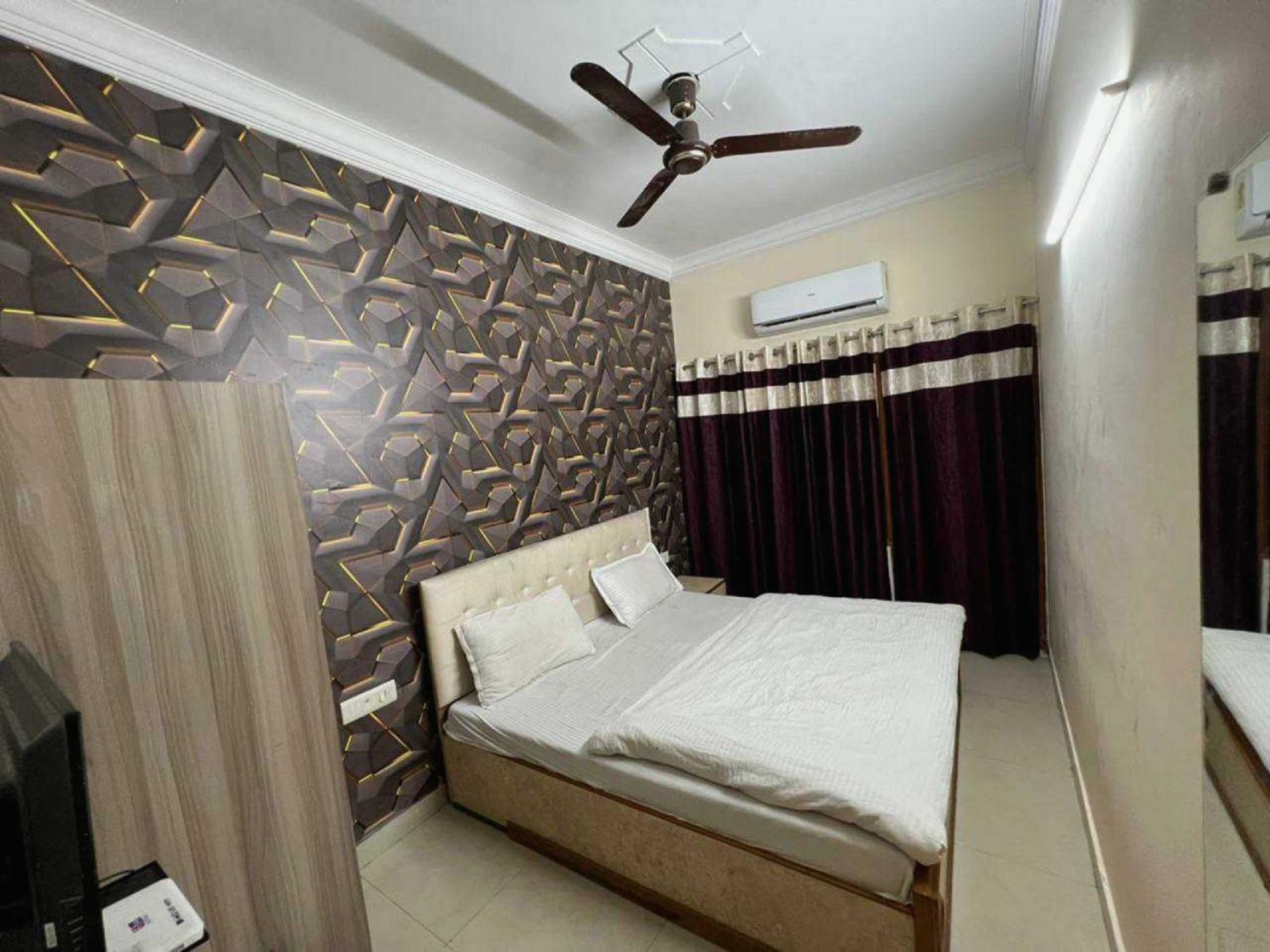 Hotel Anand Amritsar Eksteriør billede