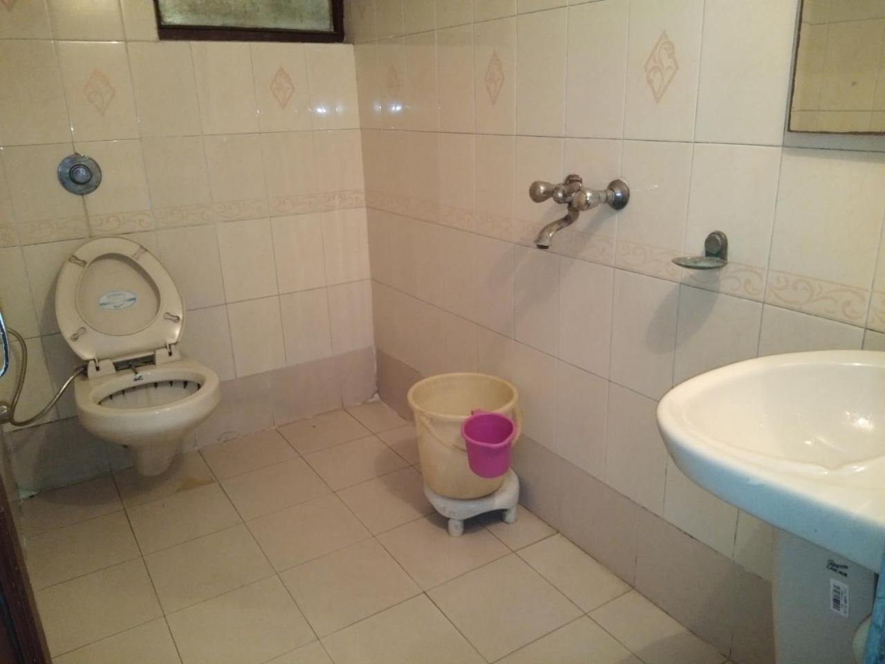 Hotel Anand Amritsar Eksteriør billede